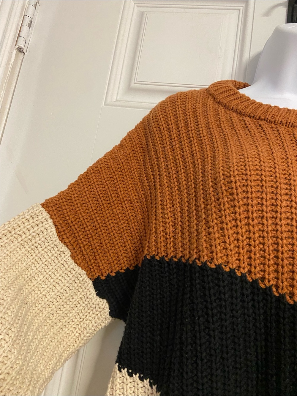 GUESS ColorBlock SLOUCHY Open-Knit Crewneck Sweater *OVERSIZED - Picture 2 of 6